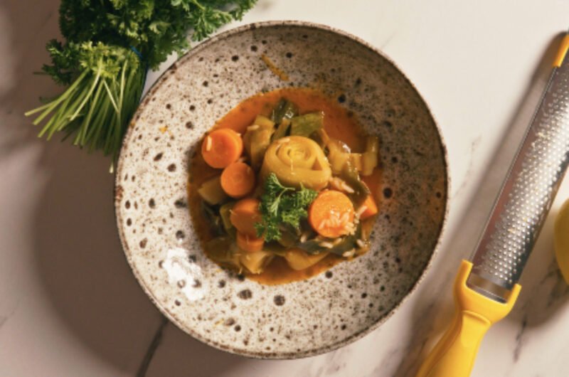 Pırasa (Turkish Braised Leeks with Olive Oil)